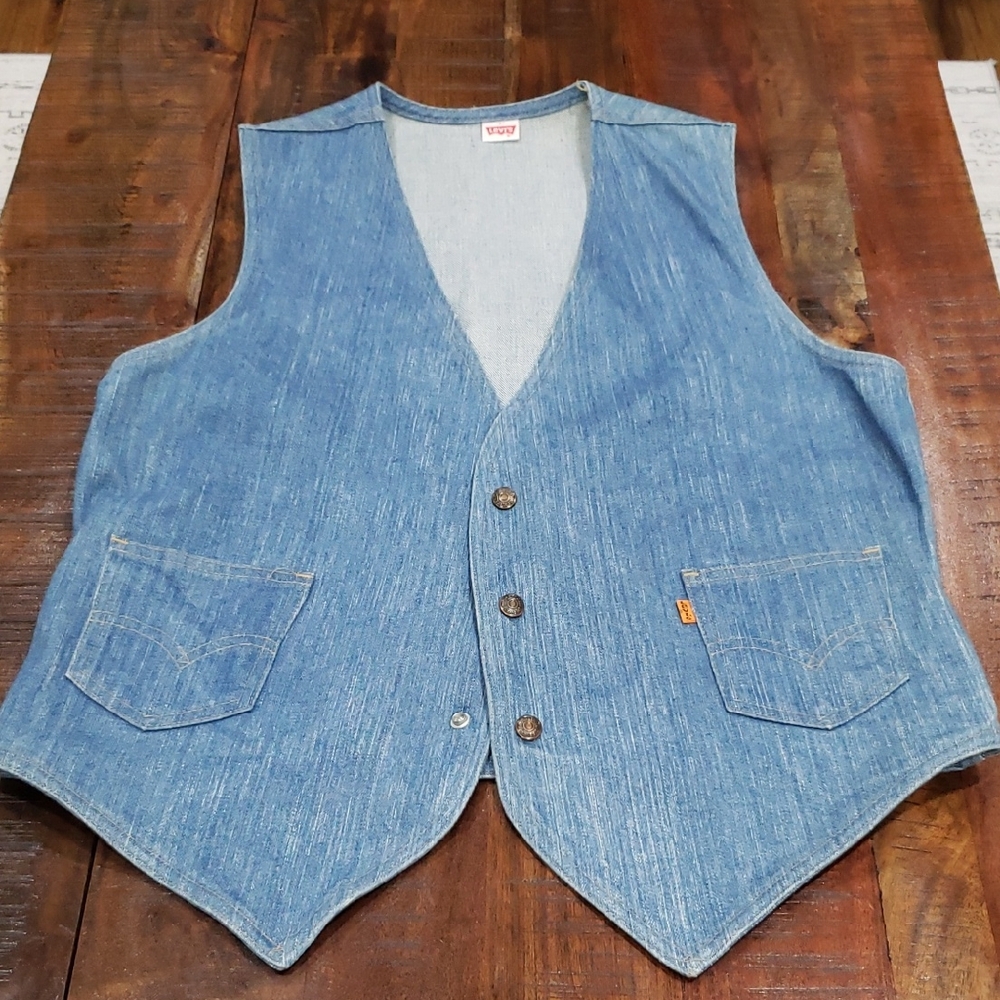 Vintage Levi's Light Blue Denim Vest for Men